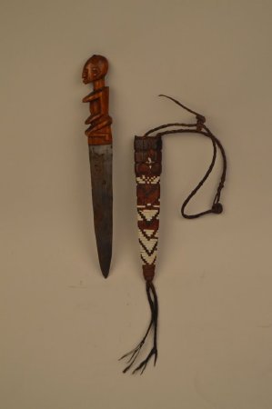 View - 1, Knife and Quiver